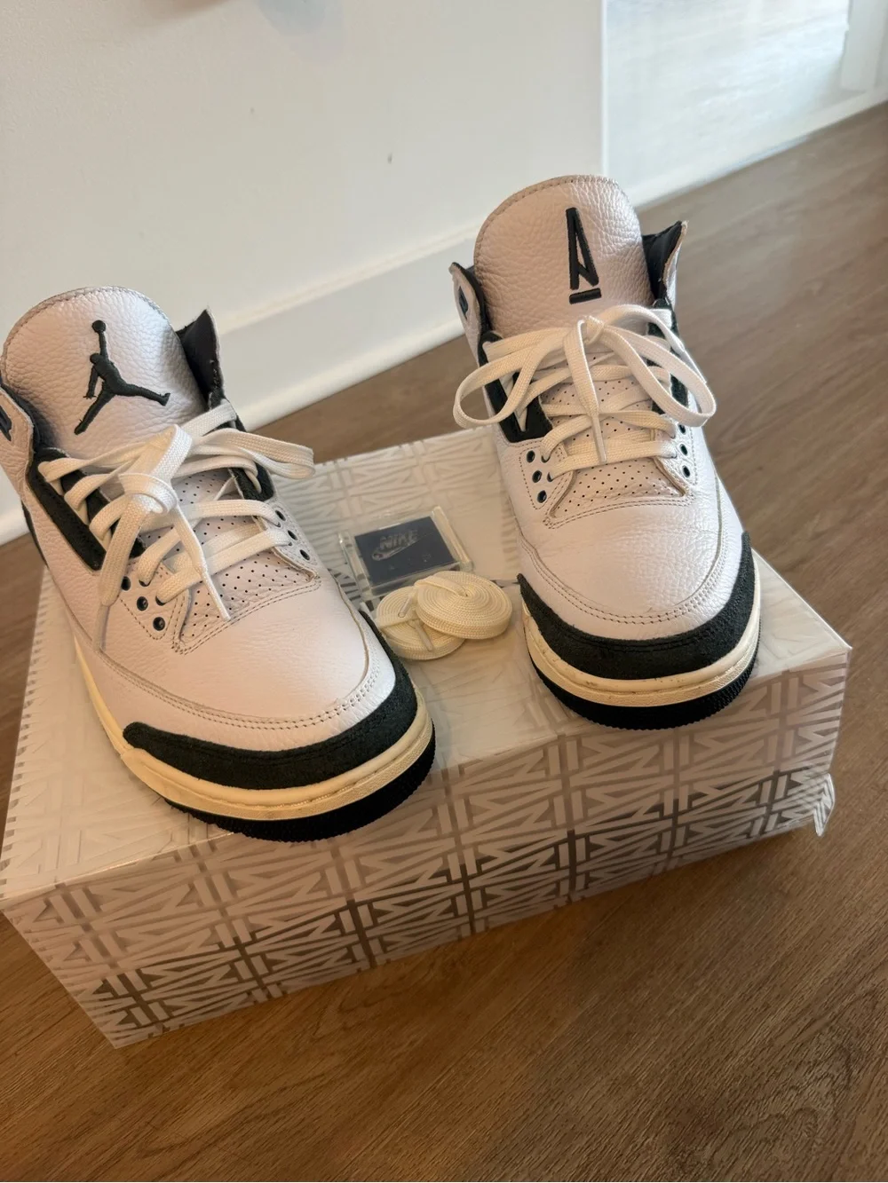 Jordan 3 Retro OG x A Ma Maniere Diffused Blue
